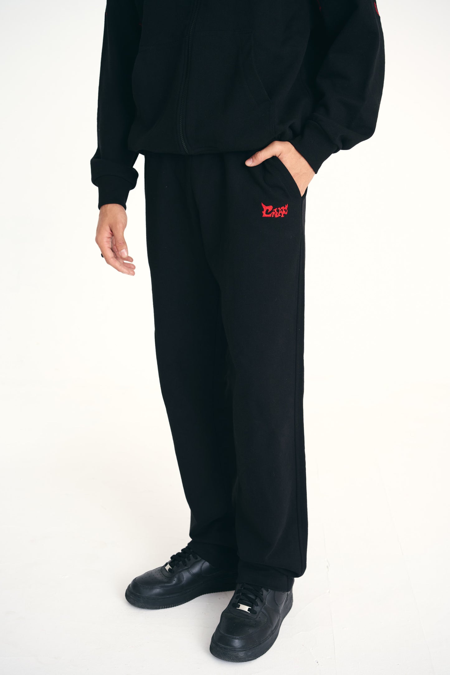 BAT TRACKPANTS