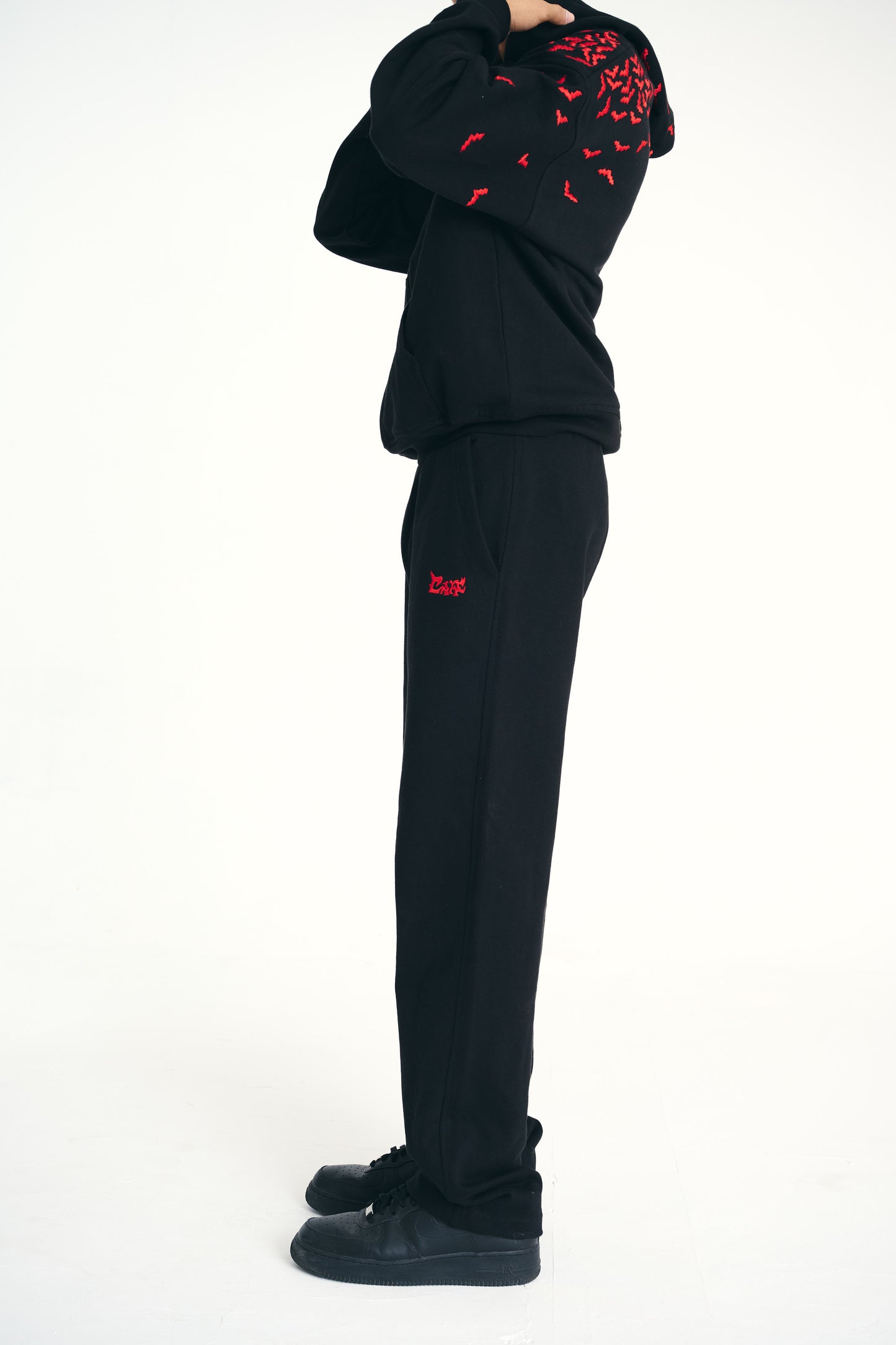 BAT TRACKPANTS