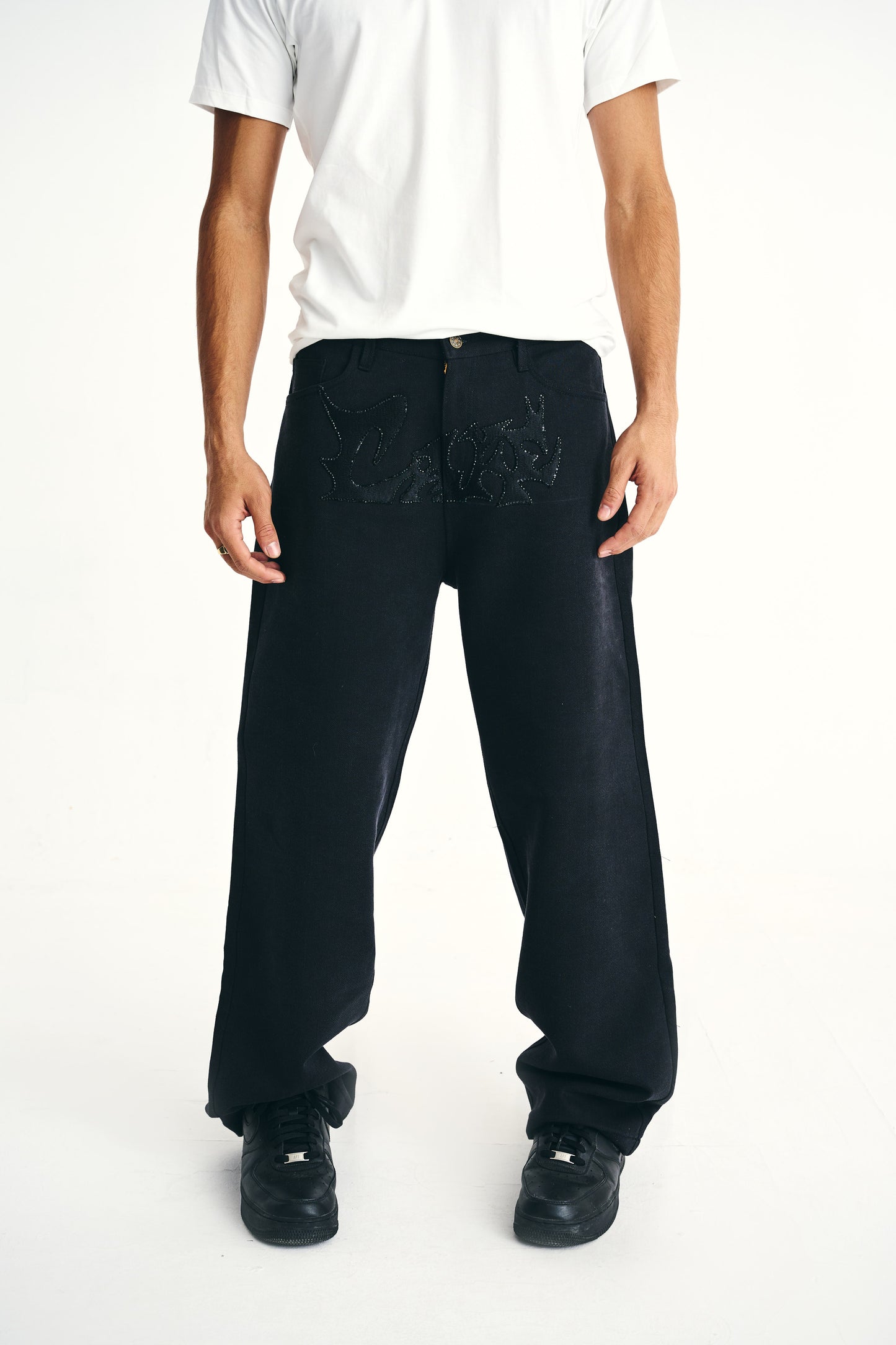 NOIR RHINESTONE DENIM