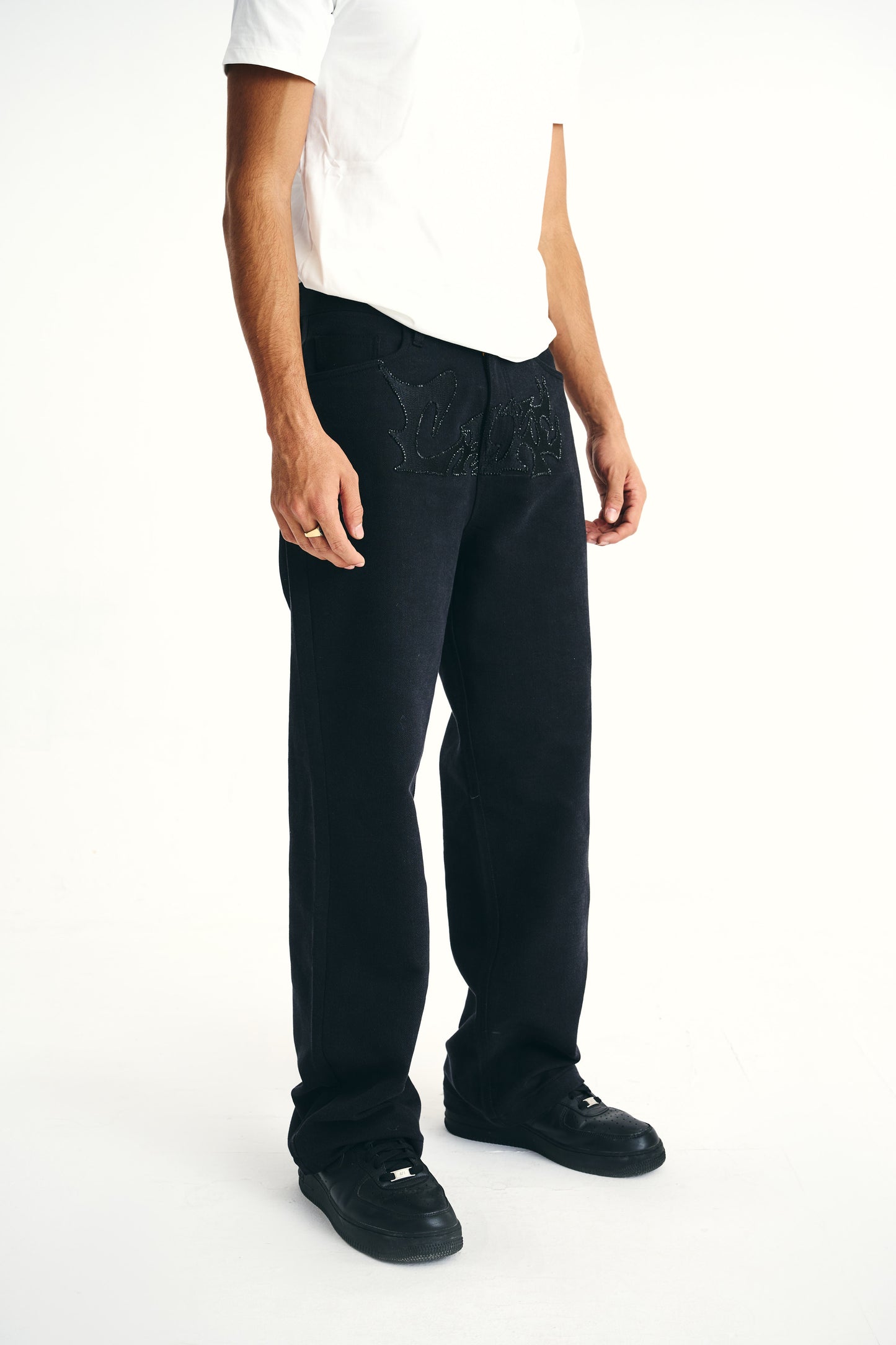 NOIR RHINESTONE DENIM