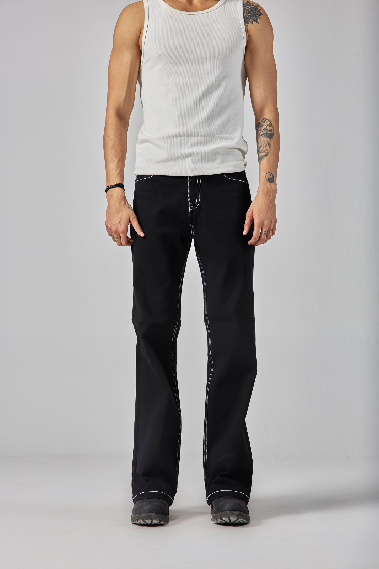 MOTION CAKE JEANS