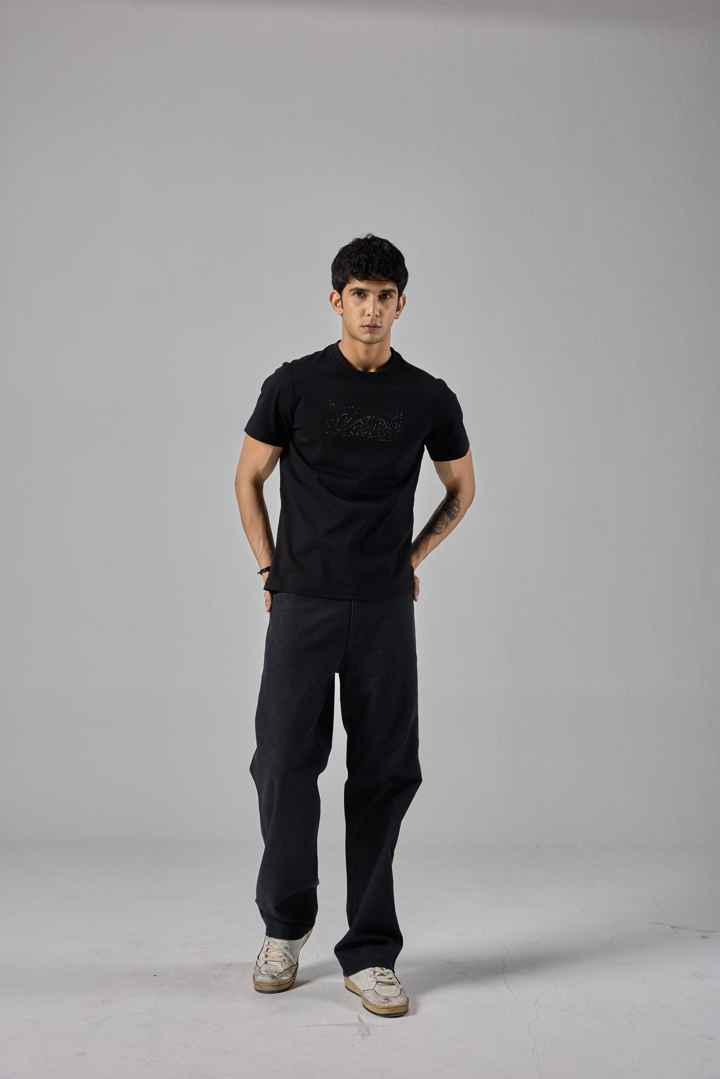 BLACK RHINESTONE T-SHIRT