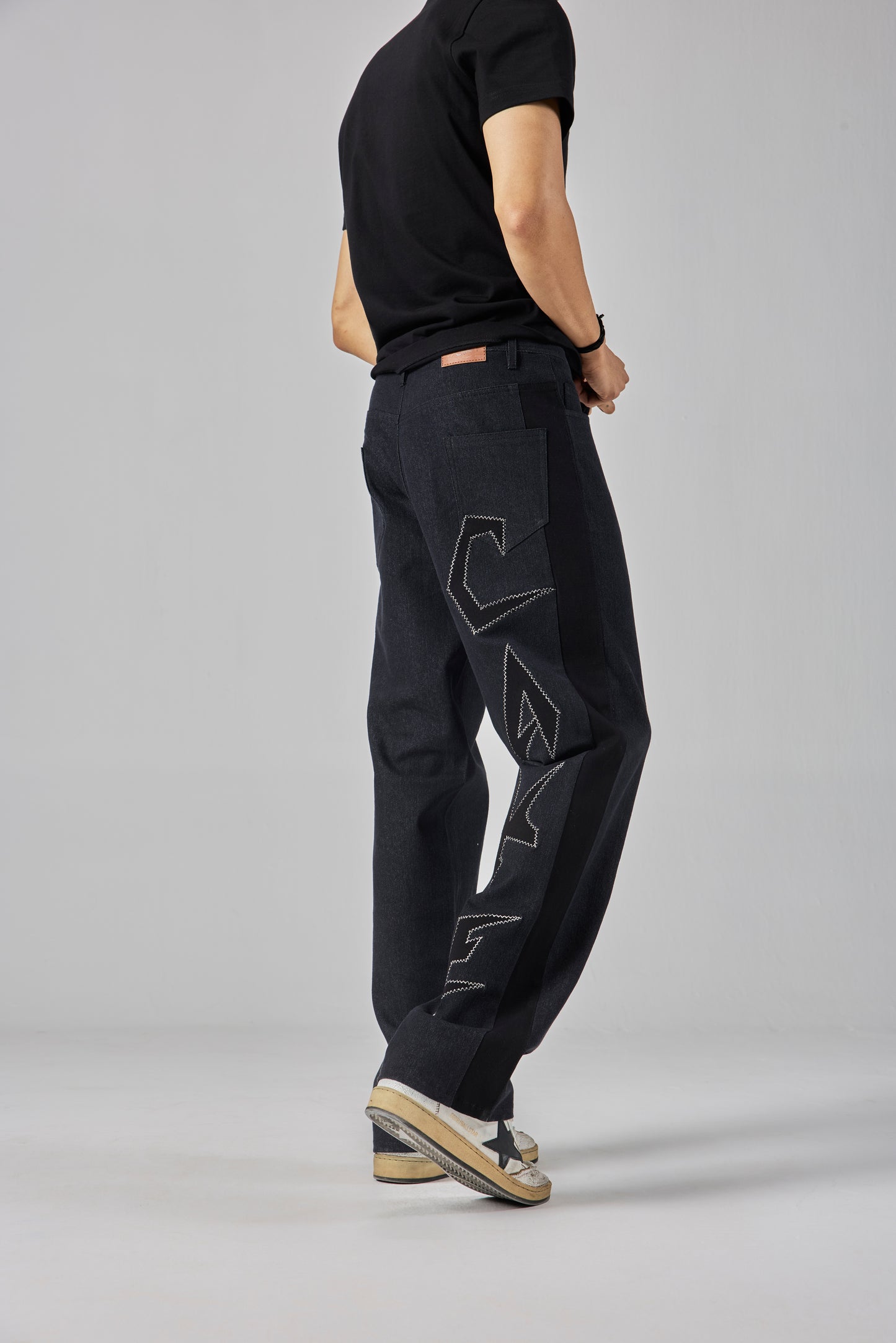 SHADOW CAKE DENIM